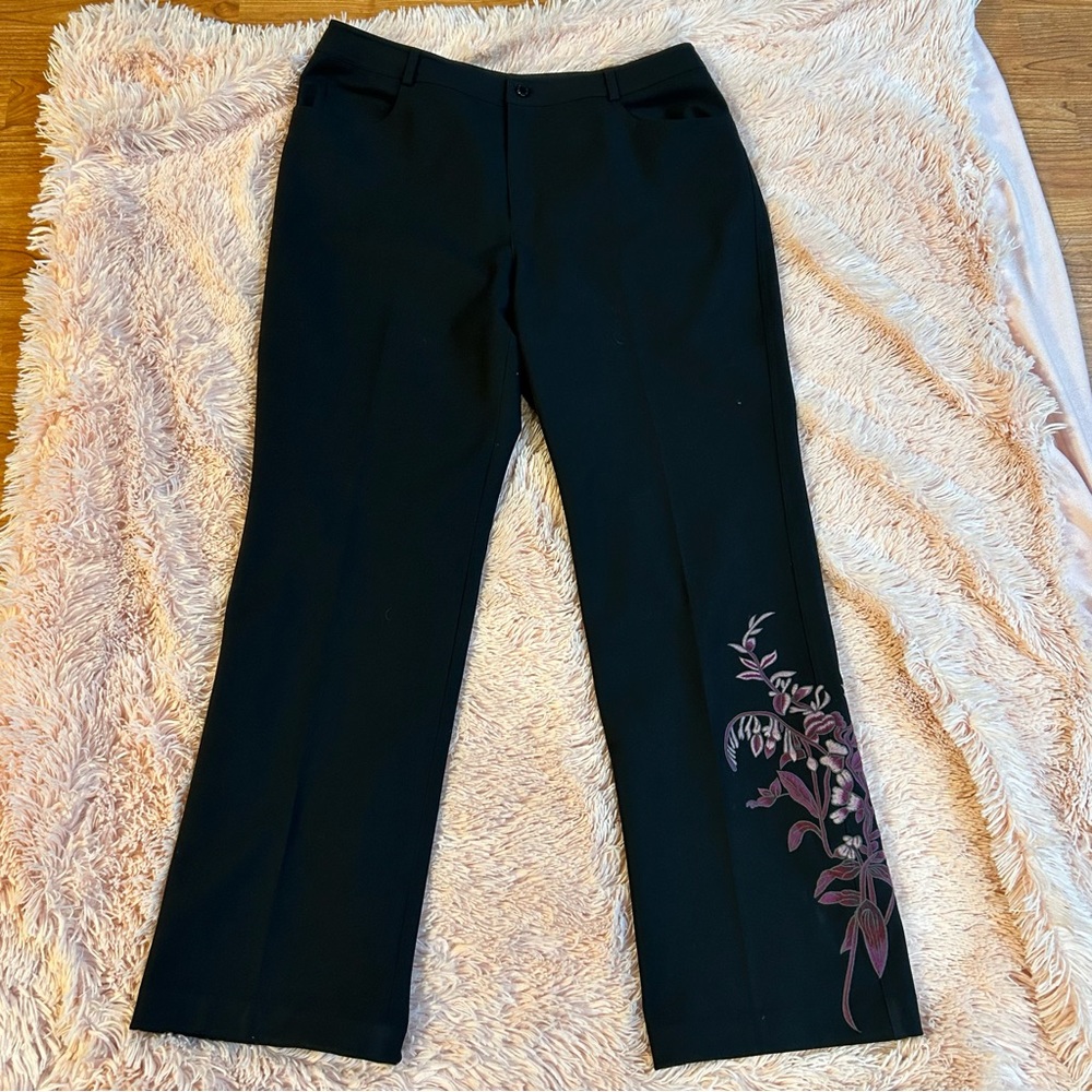 DANA Buchman flower Embroidery Gray Pants. Size 14